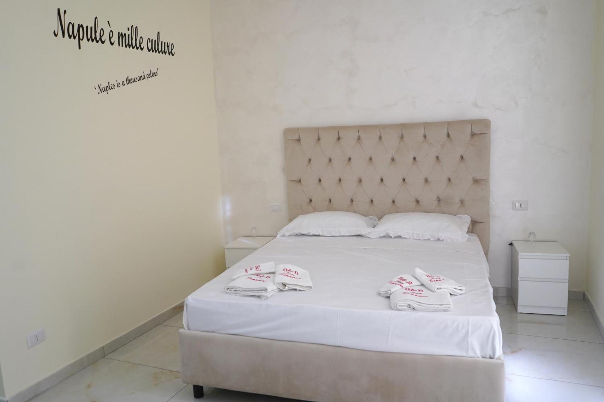 Bed and Breakfast Beb Don Gennaro Neapel Exterior foto
