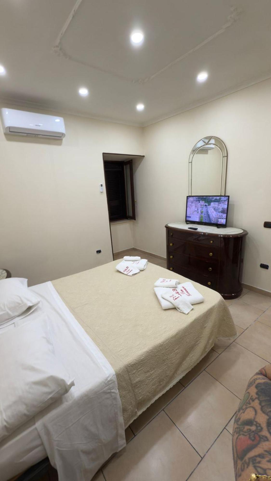 Bed and Breakfast Beb Don Gennaro Neapel Exterior foto